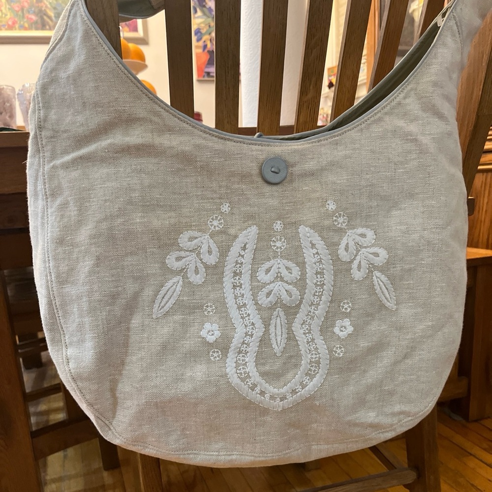 Serena & Lily Beige Hobo Bag with White Embroidery